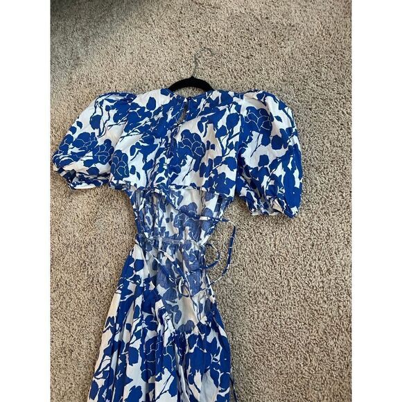 SHEIN Floral Print Tie Back Cut-out Midi Dress Blue White / XS (2) - Picture 4 of 4